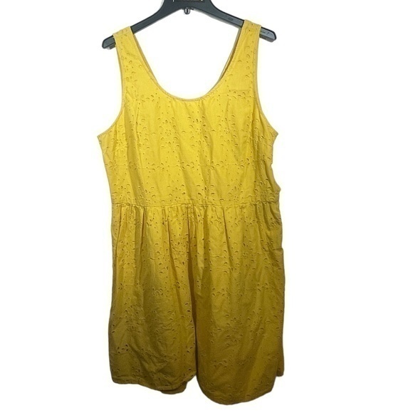 Abercrombie & Fitch Dresses & Skirts - Abercrombie & Fitch Womens Yellow Sundress Sleeveless Floral Cut out Size XL